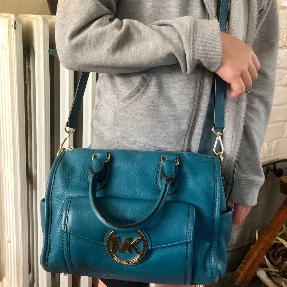 Rare stunning Michael Kors Handbag Teal🥰